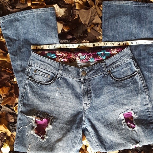 Premiere jeans with silky floral patches - Picture 3 of 4